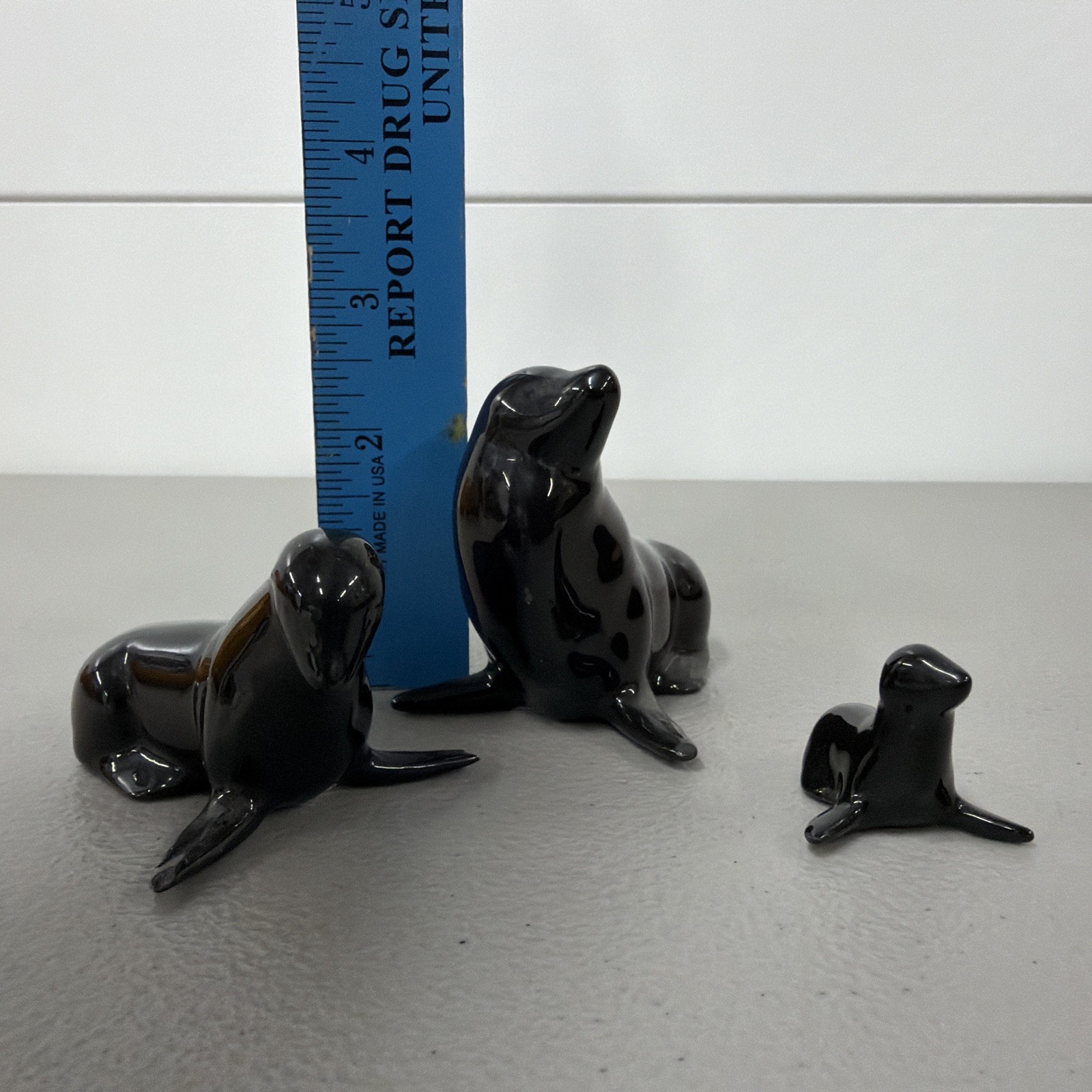 Black Shiny Glaze Seal Duo Porcelain Ceramic Set 3 Pottery Figurines
