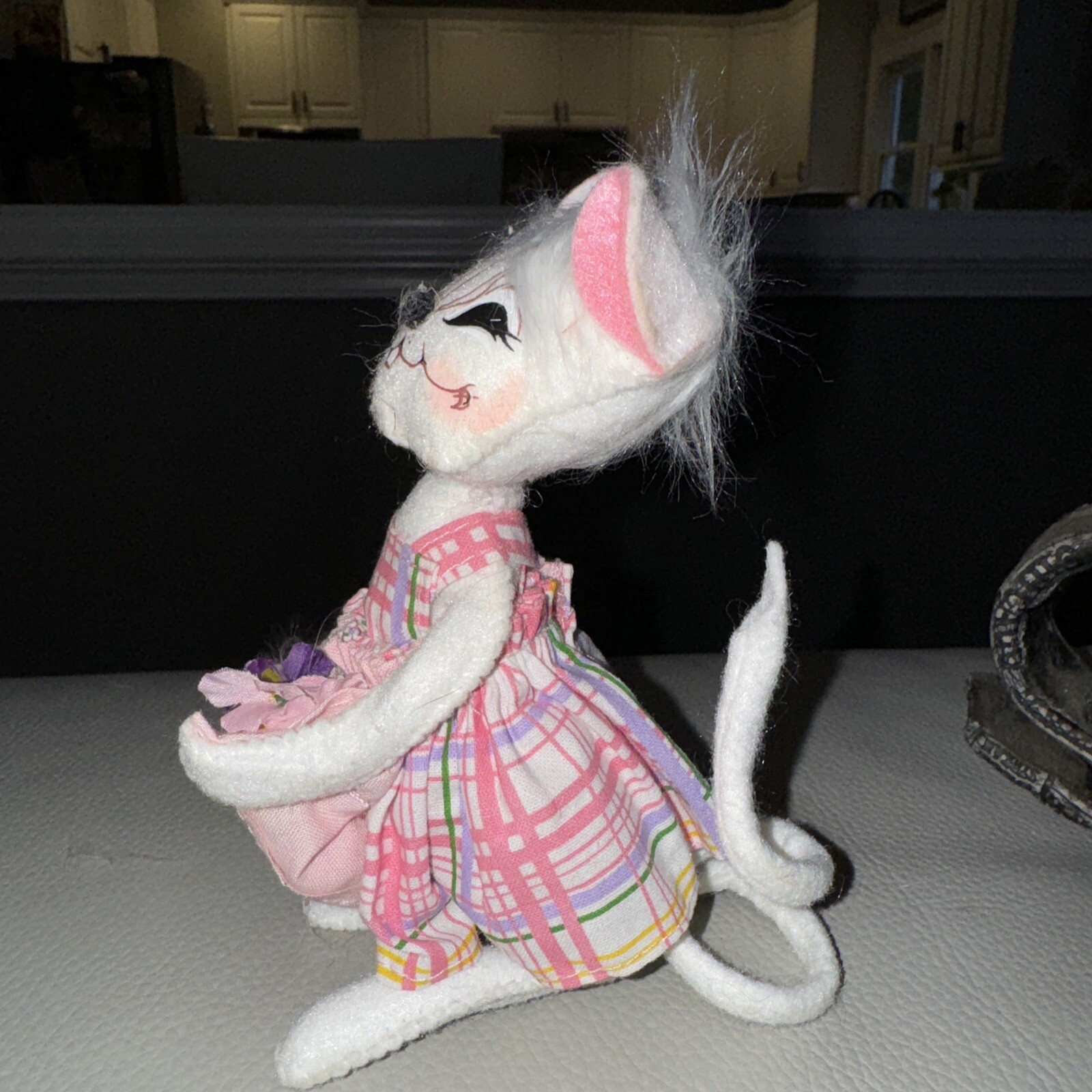 Annalee Spring Mouse with Sunflower 5 3/4″ Tall