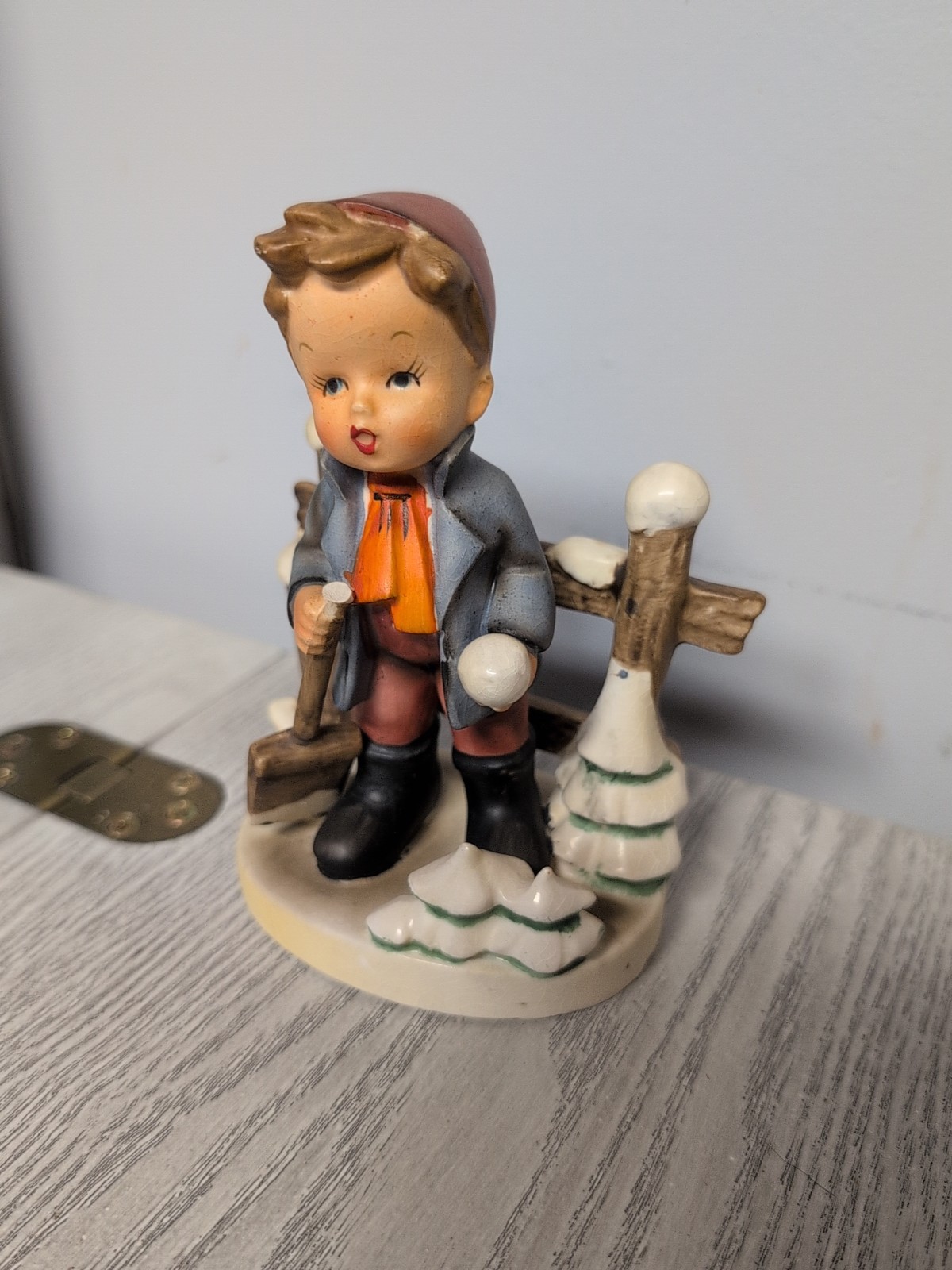 Erich Stauffer 8218 Winter Child Figurine Vintage Snowballs Collectible