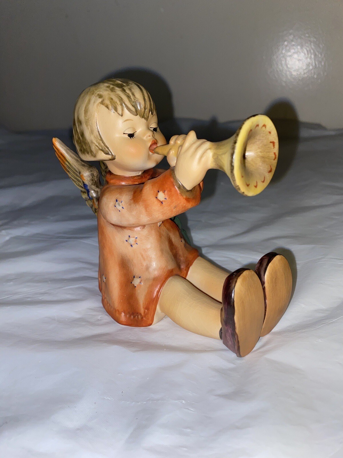 Vintage Goebel Hummel Joyous News #27/ Figurine Trumpet TMK-2 1950 – 1959 4.5″ H