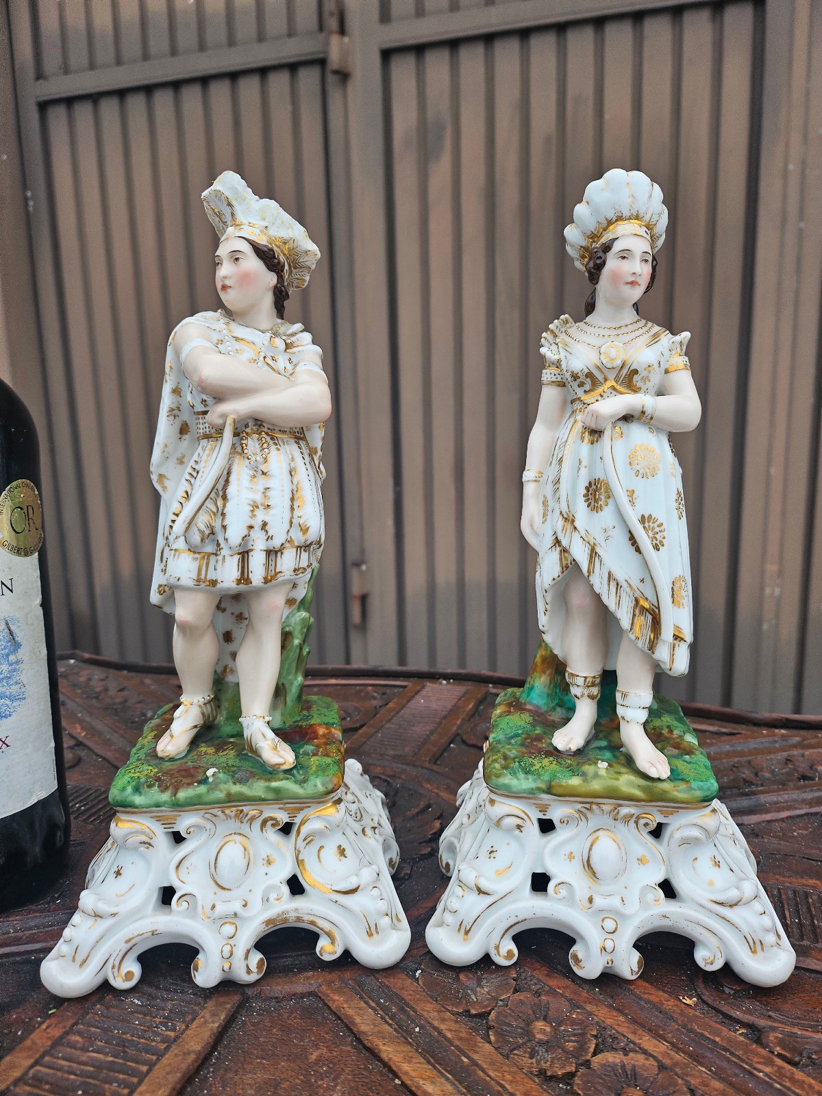 PAIR antique french porte plume Fleur Statues vieux paris porcelain