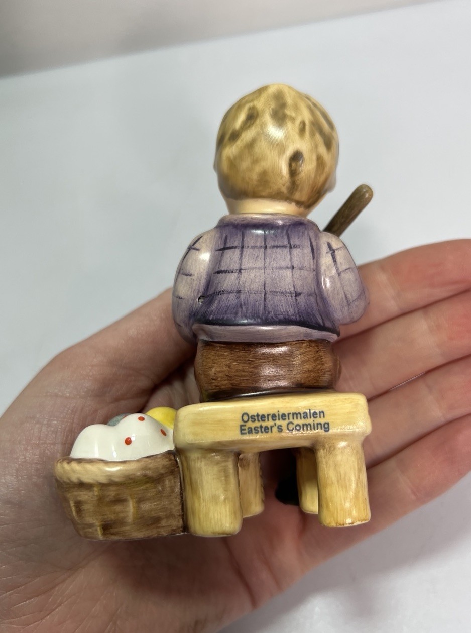 Goebel Hummel Easter’s Coming & Joys Of Spring Limited Edition Figurines 1026-D