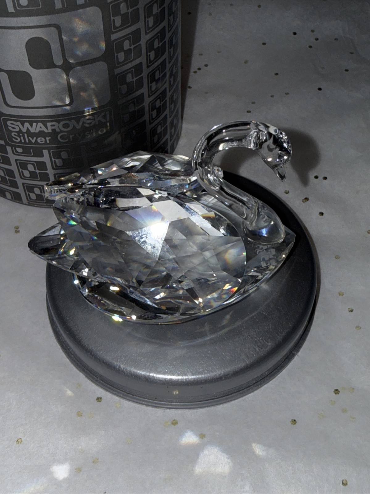 Swarovski Crystal “Beauties of the Lake” 2”x 3” Swan Figurine W/box
