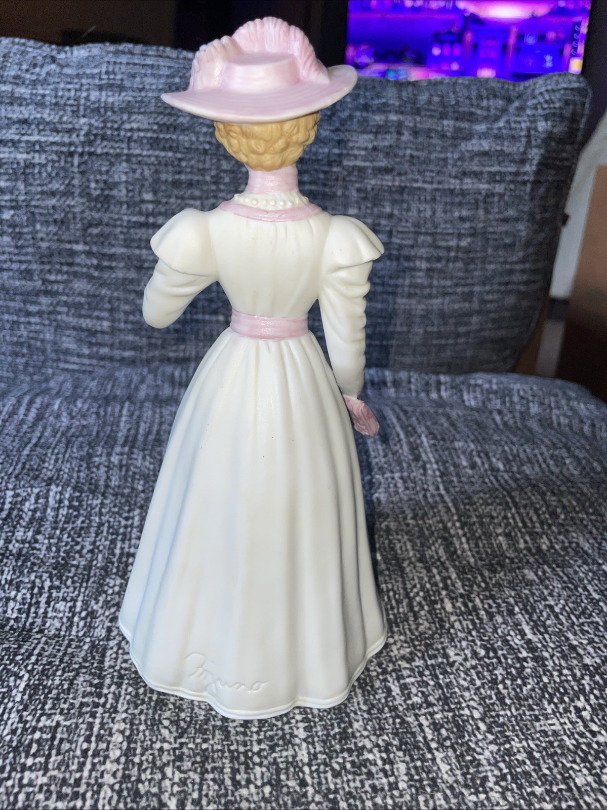 Vintage Home Interiors Masterpiece Porcelain by Homco Francesca 1997 Signed