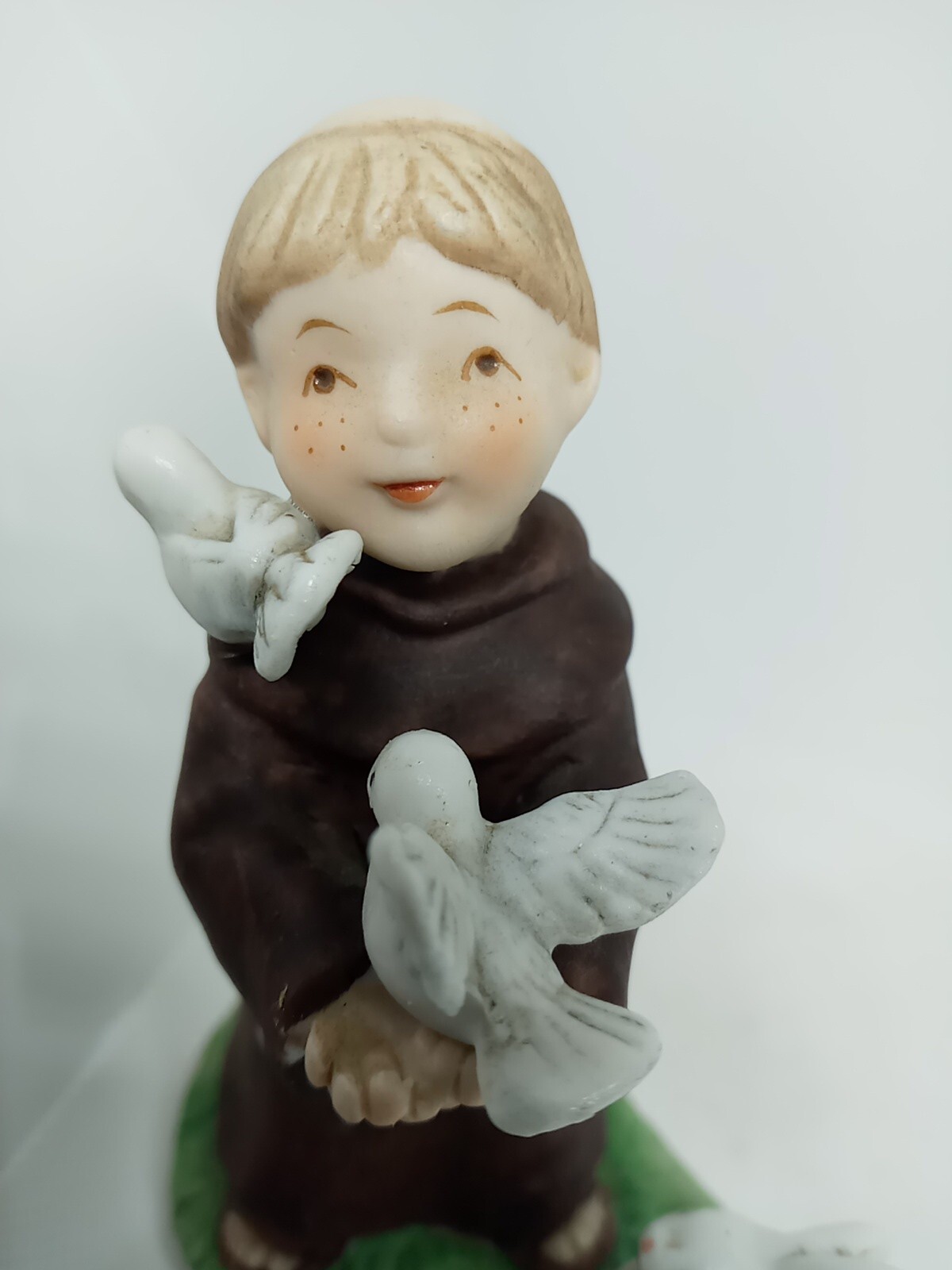 Vintage NAPCO WARE N°749 Young Monk In A Brown Robe Fig. H.Painted. 1960s.Unique