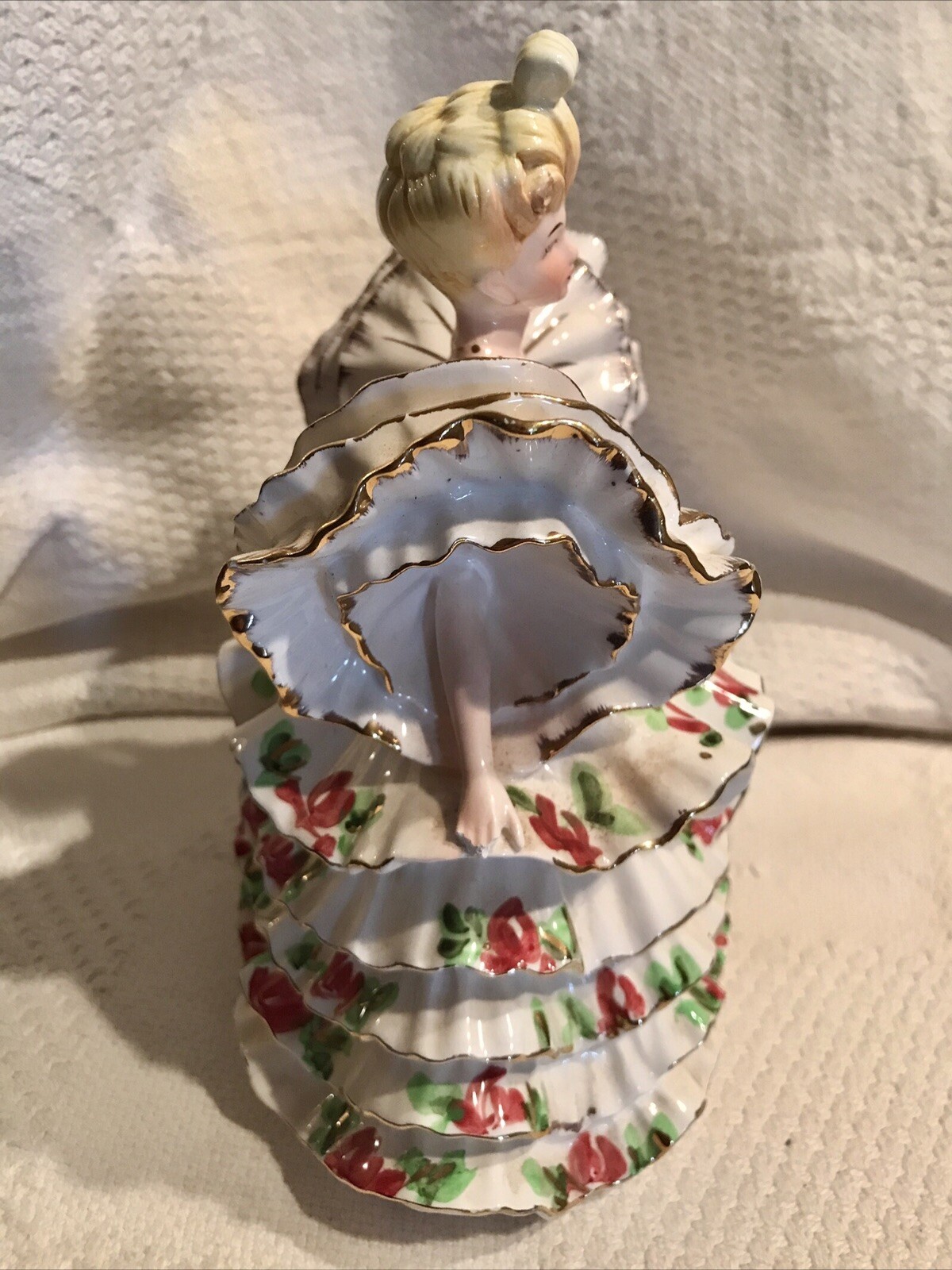 Vtg Porcelain Dancing Lady Figurine BUTTERFLY DRESS Ruffles 8”x7”