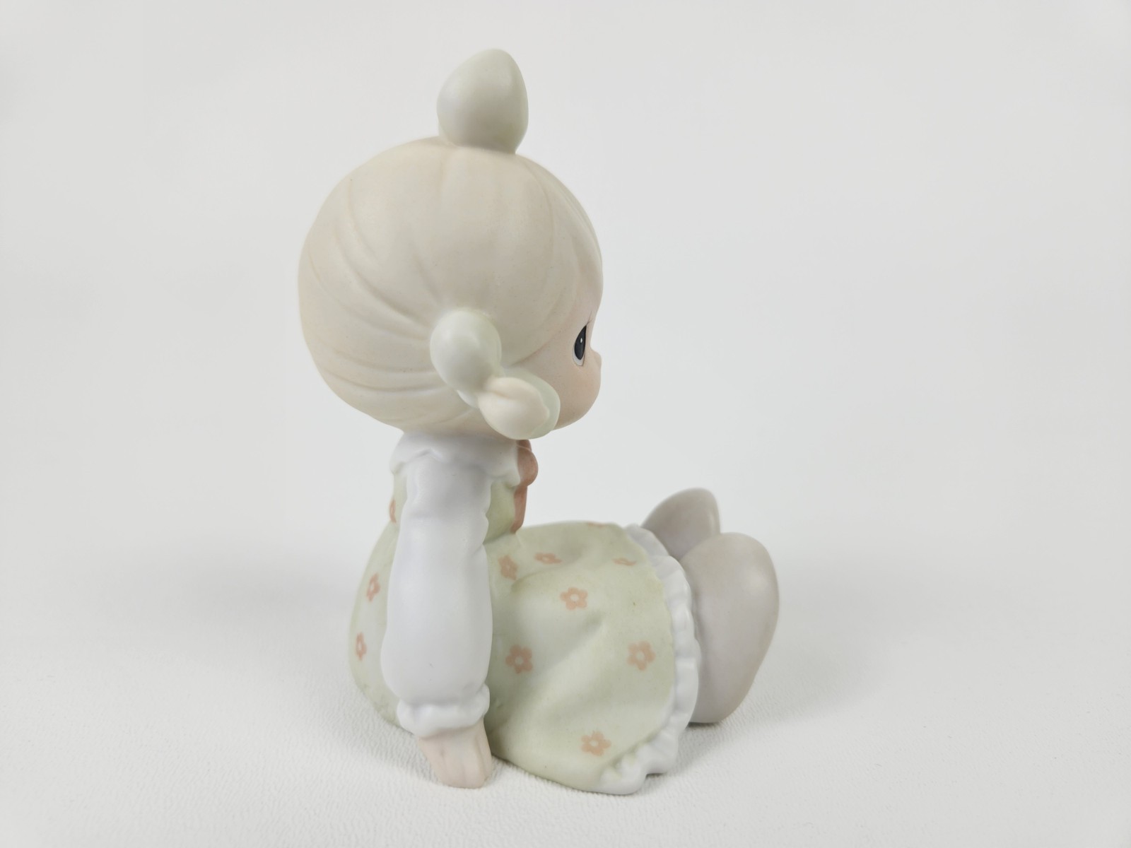 Precious Moments “Bless Your Soul” 1994 Figurine # 531162