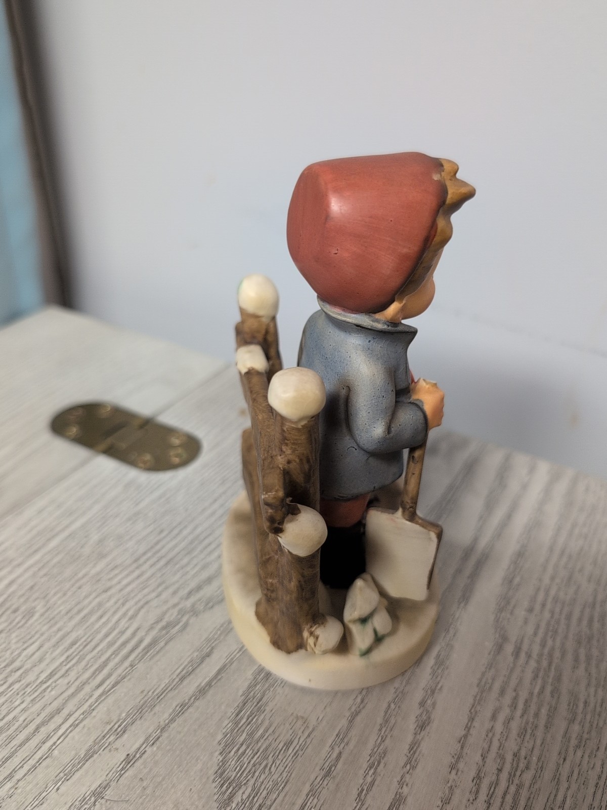 Erich Stauffer 8218 Winter Child Figurine Vintage Snowballs Collectible