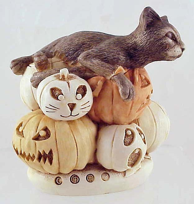 Harmony Kingdom Treasure Box Feline Fest Halloween Cats LE 1001 Rare