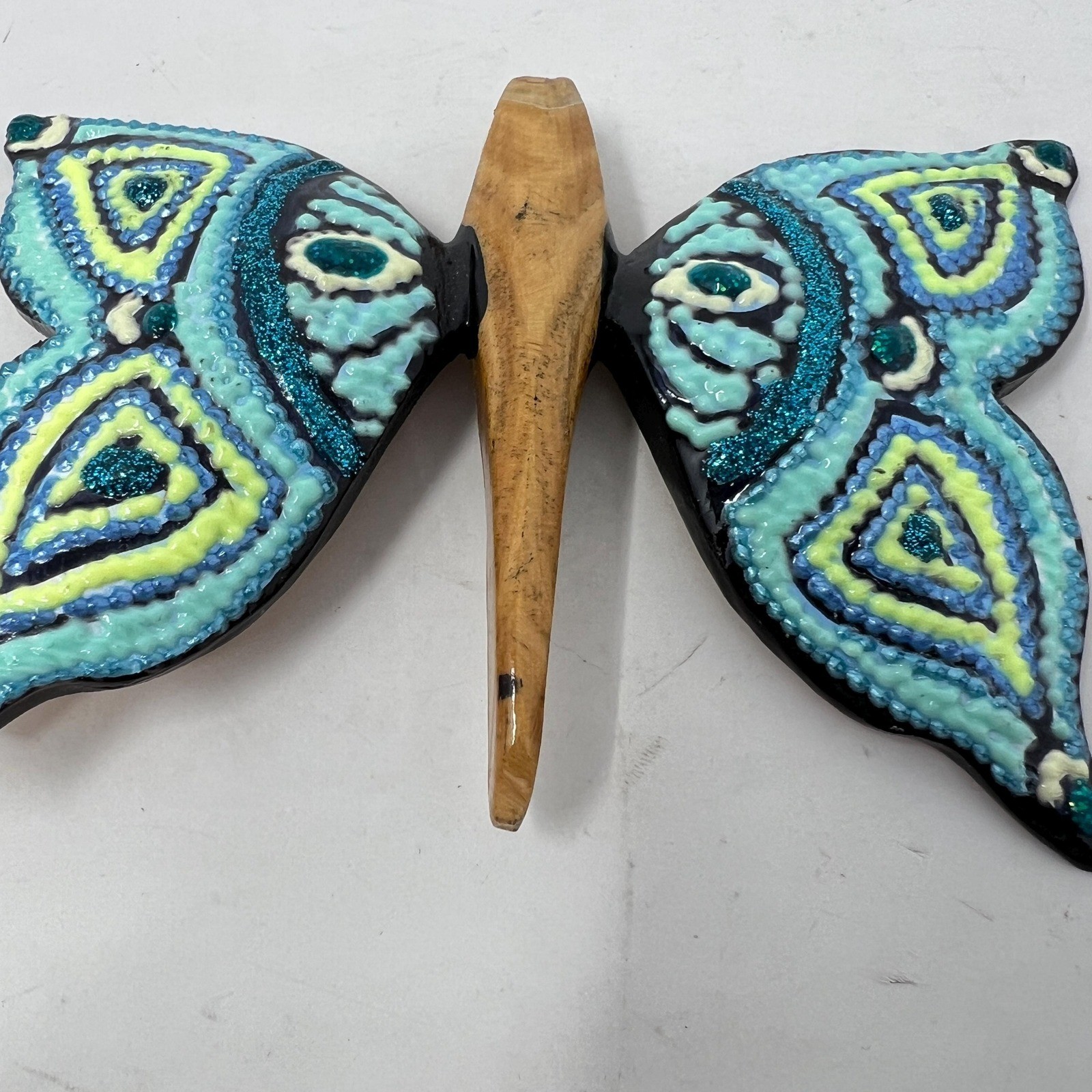 Vintage Carved Wood Painted Butterfly Wall Hanging 5″ Rep. Dominicana