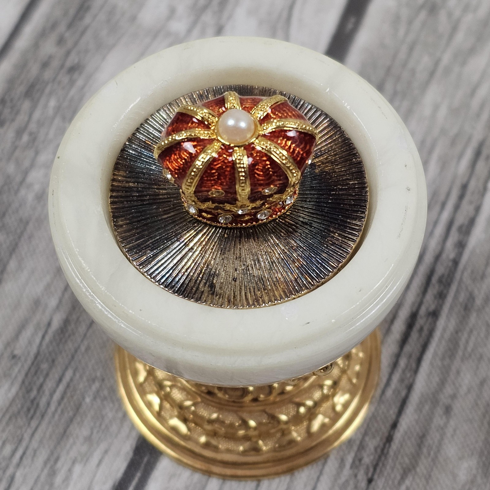 Edgar Berebi The Alabaster Egg Limited Edition Crown Finial Medium White Italy