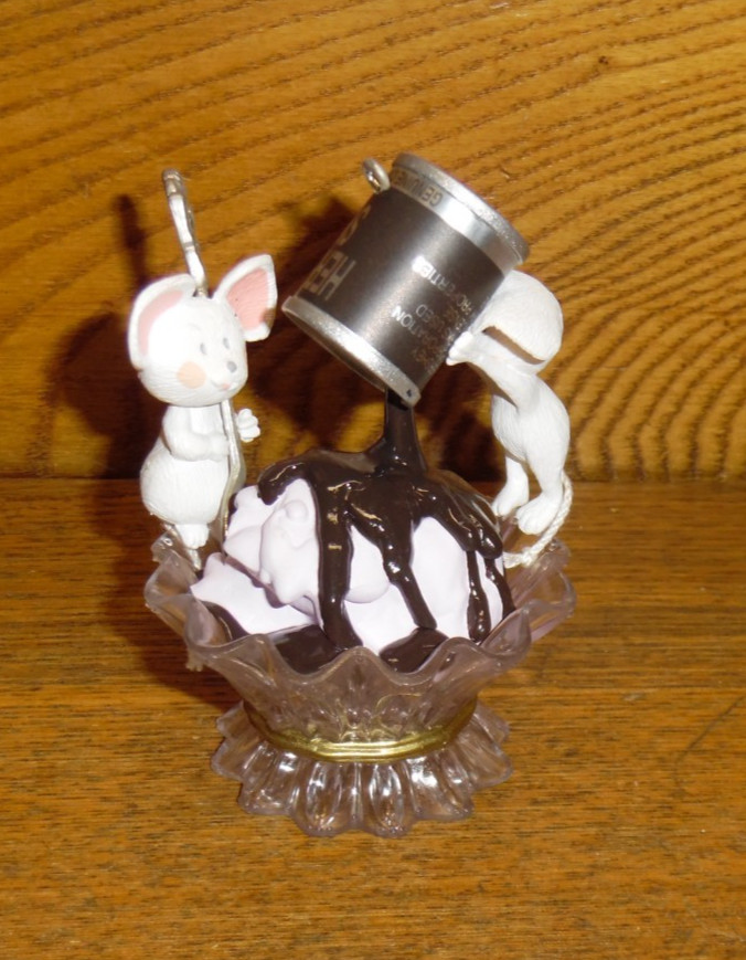 Hallmark 1994 Merry Miniatures Friendship Ice Cream Sundae Mice Figurine -3 3/8″