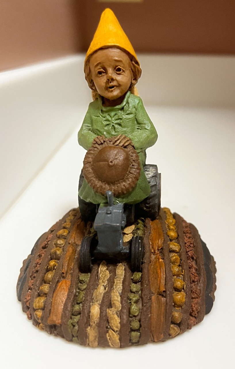 Tom Clark “Jeanette” Gnome Figurine #2 Signed Cairn Studio Vintage Farm Tractor