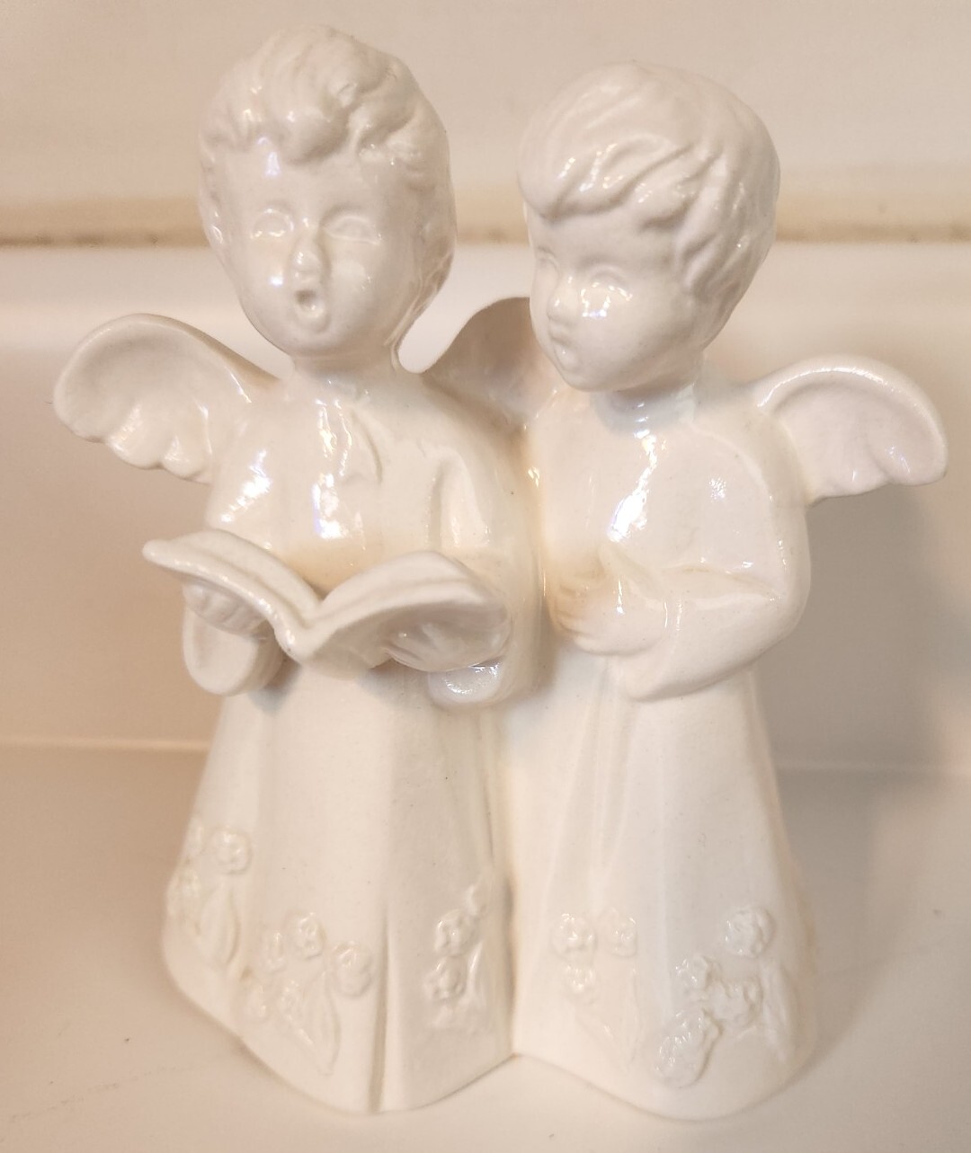 Lefton CAROLING ANGELS PORCELAIN CANDLE HOLDER BACK vintage white 1997 5 1/2 in