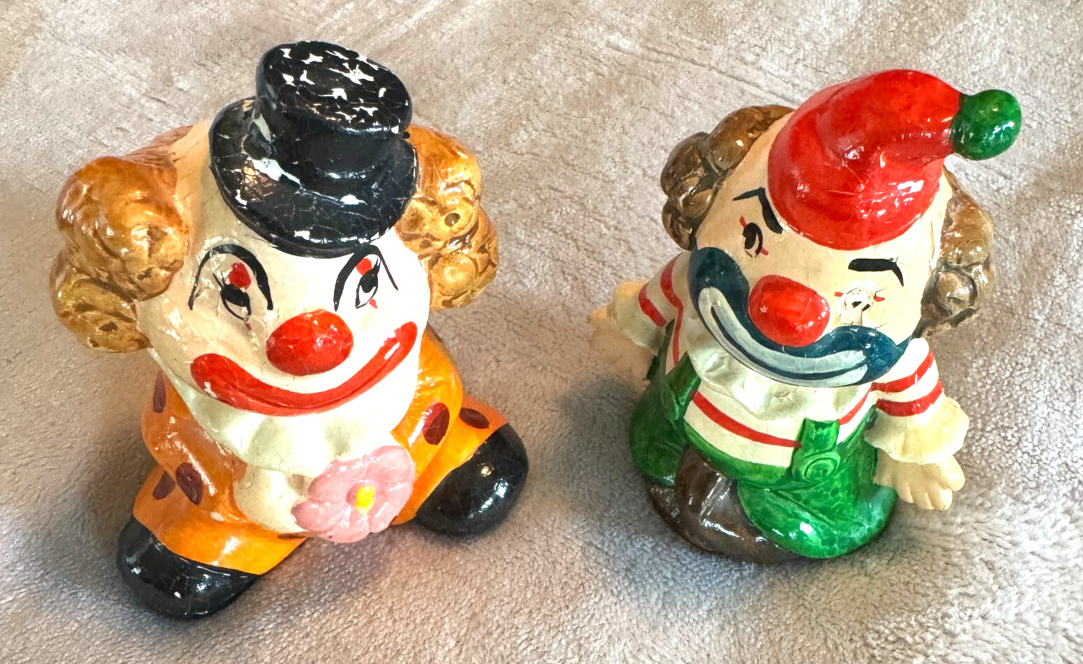 2 VINTAGE ENESCO CLOWN Figurines Sri Lanka Ceramic Porcelain Circus Hand Painted