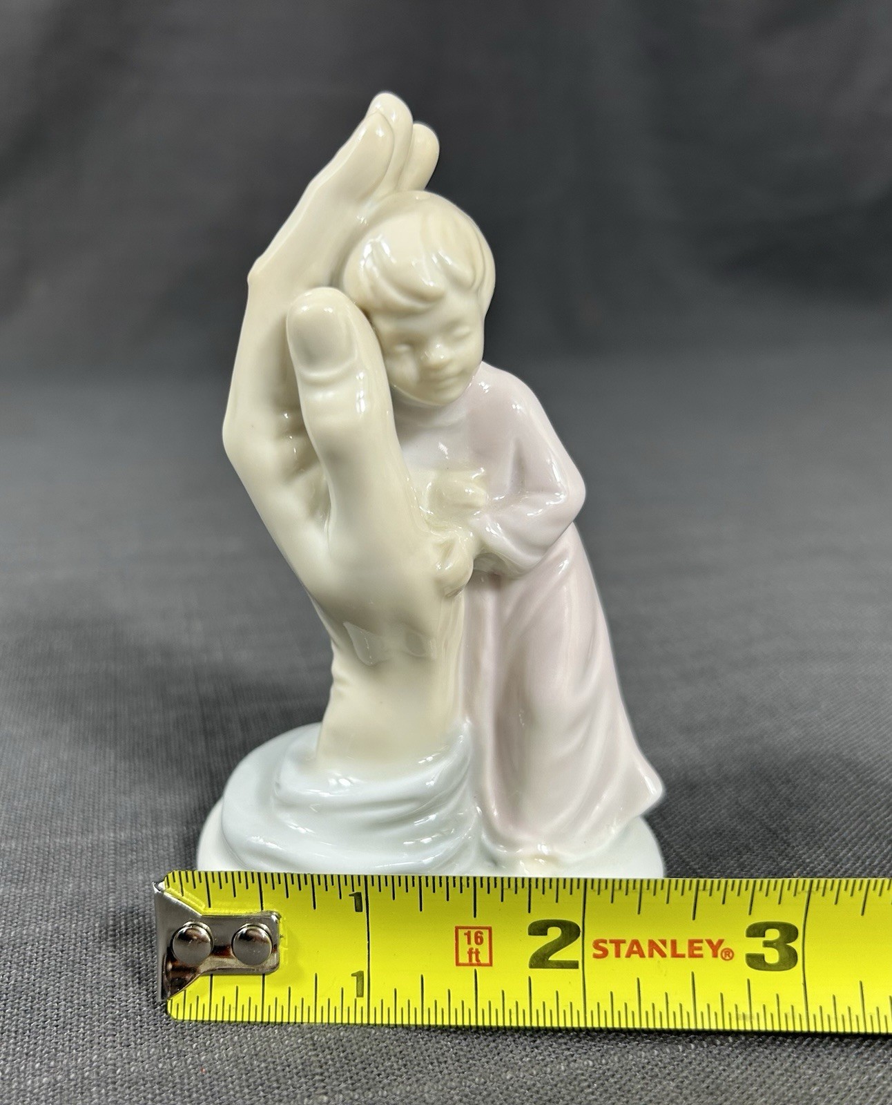 Vintage 1983 Roman Japan Palm Of My Hand Figurine Little Girl Isaiah 49:15