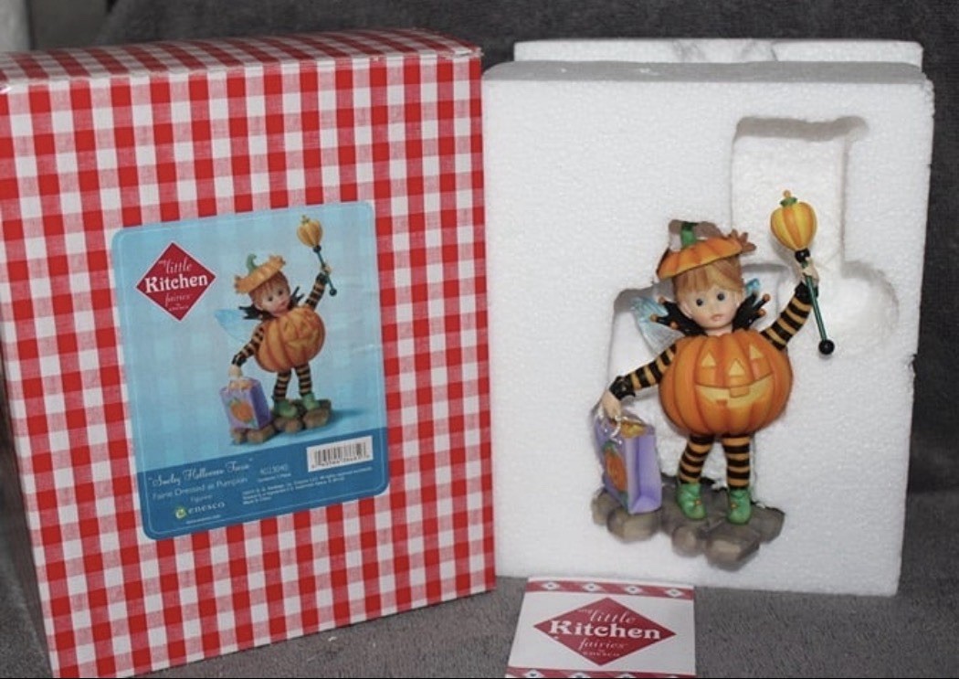 2011 Enesco My Little Kitchen Fairies Smiley Halloween Fairie 4023040