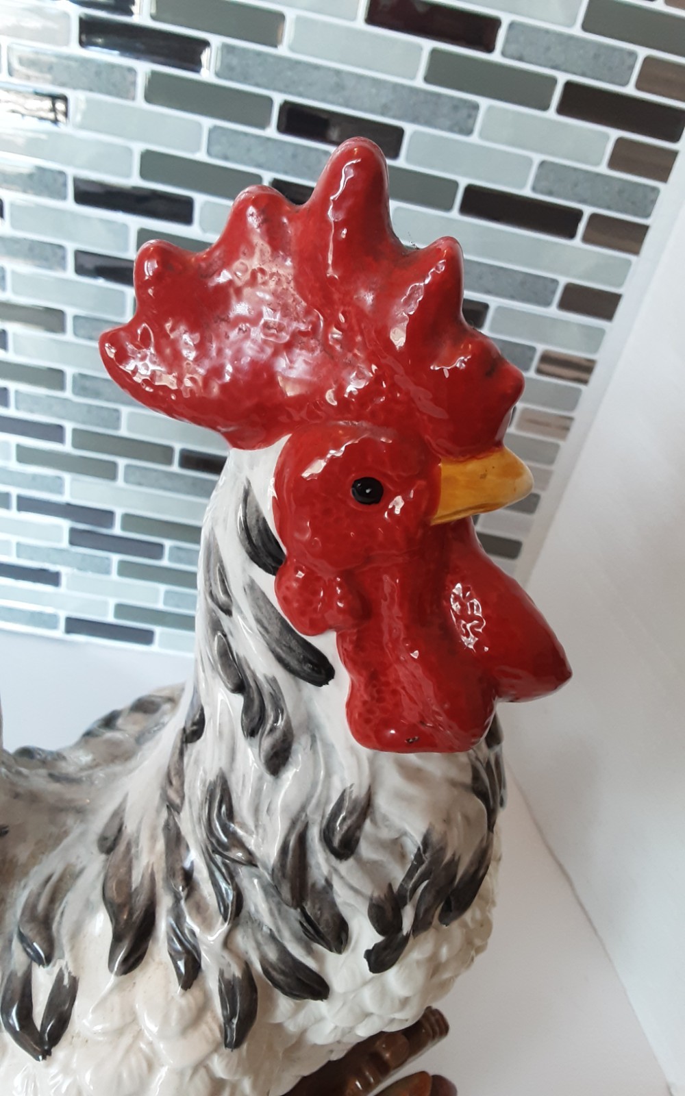Noble Excellence Colorful & Stately Vtg 15″ Ceramic Rooster White & Black Read!