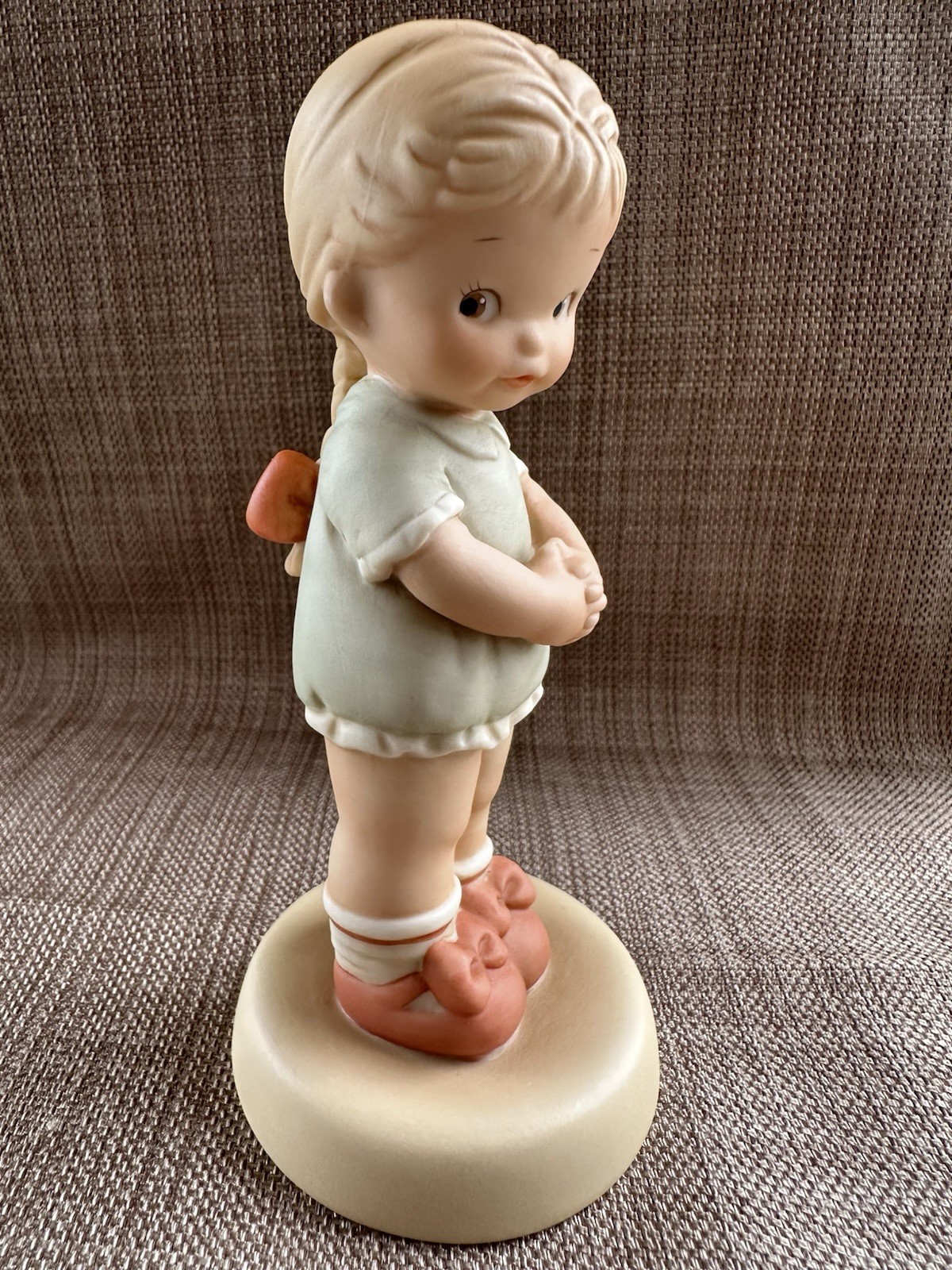Enesco Memories Of Yesterday “ I’se Such A Good Little Girl- Sometimes” figurine