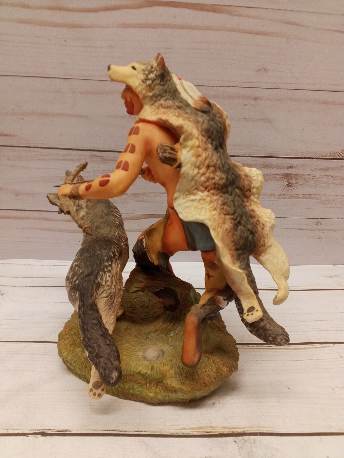 Franklin Mint Wolf Runner R. Murphy Fine Porcelain Hand Painted Figure