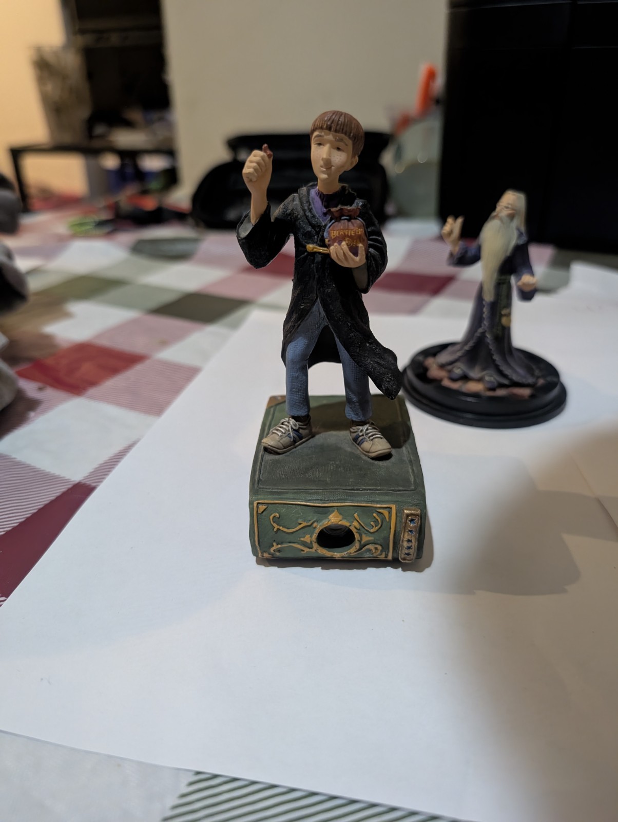 Harry Potter Figurines Harry, Dumbledore, numbered Ron 05/846 read description