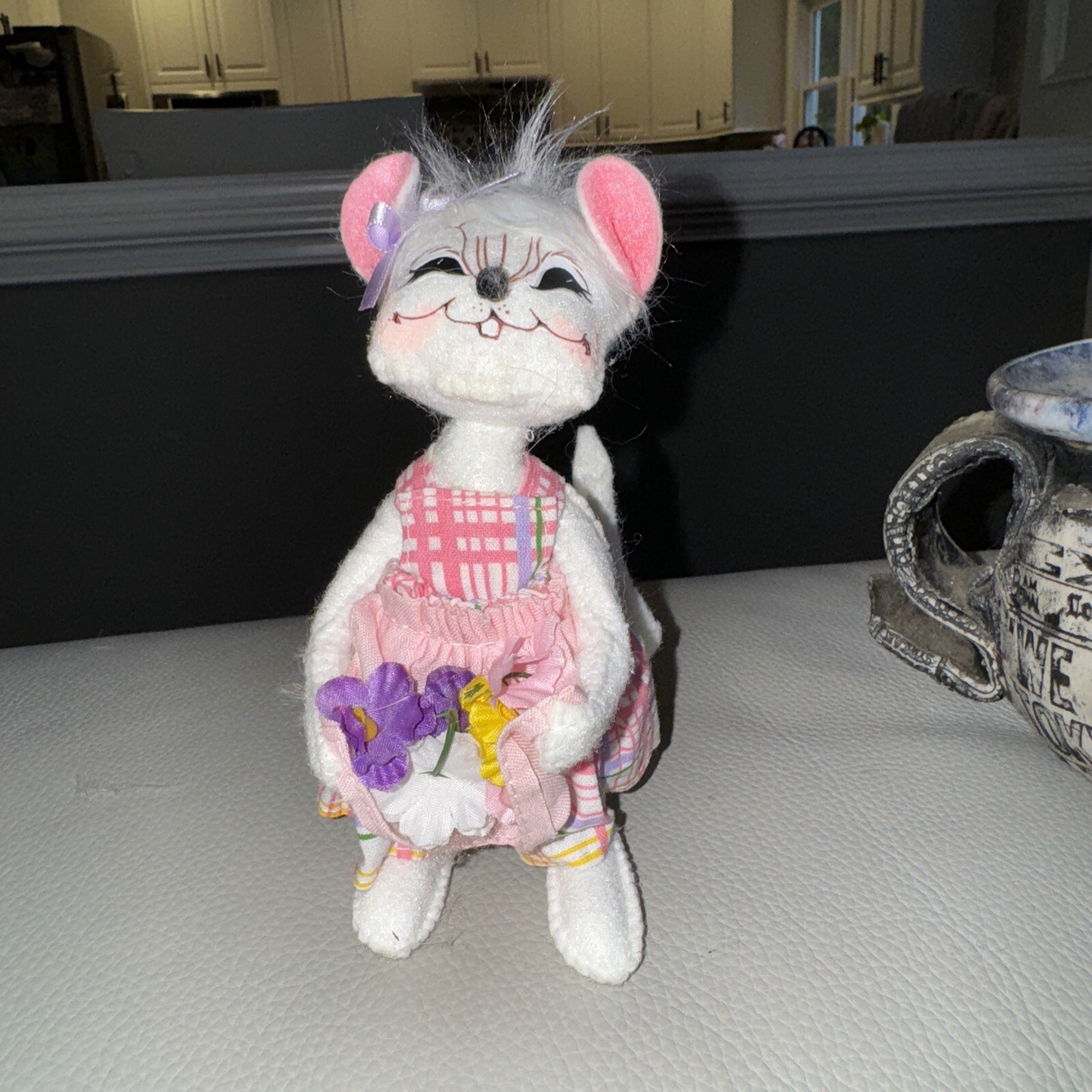 Annalee Spring Mouse with Sunflower 5 3/4″ Tall