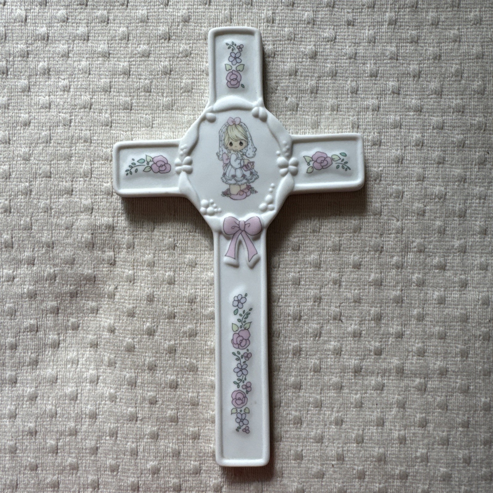 PRECIOUS MOMENTS PORCELAIN KEEPSAKE CROSS FOR GIRL