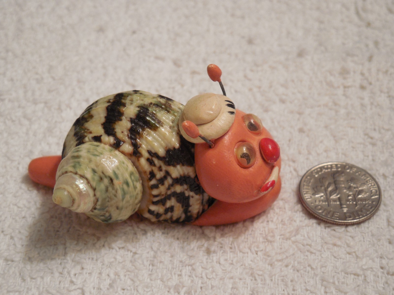 Rare Old Handcrafted Thomas The Snail Shell Figurine ~ 1 1/8″ Tall ~ 2 1/4″ Long