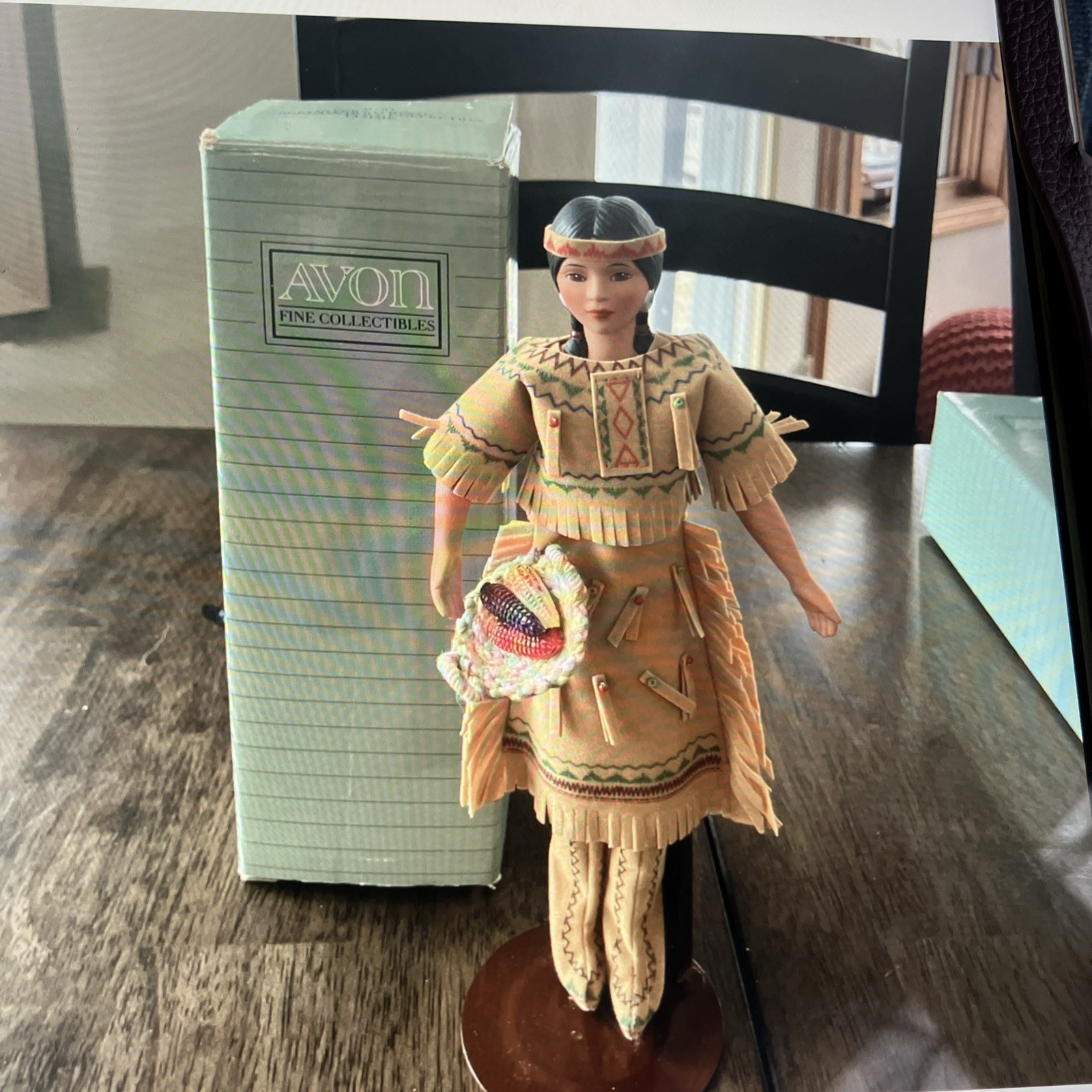 Vintage, 1990 Avon International Native American Female Figure Collection W/box