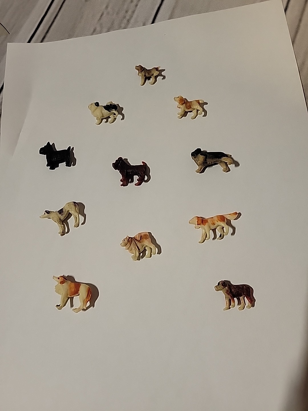 Mixed lot of 11 Vintage 1″ Miniature Dog Figurines made from plastic Variety