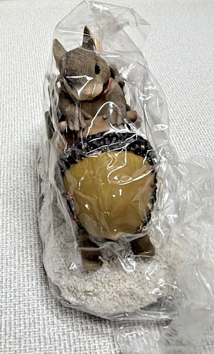 Charming Tails “Maxine’s Snowmobile Ride” – Item 87/612 – Fitz & Floyd