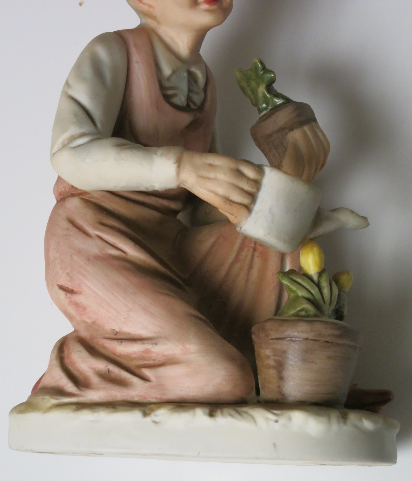 OLD WOMAN Watering Can Porcelain Figurine HOMCO Made In Japan 6.50” Tall VINTAGE
