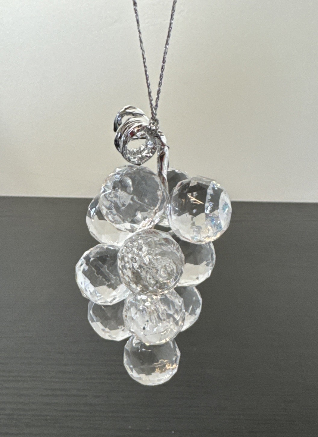 3.5” Grapes Figurine Sparkling Fruit Christmas Ornament W/ Sliver Stem ￼￼