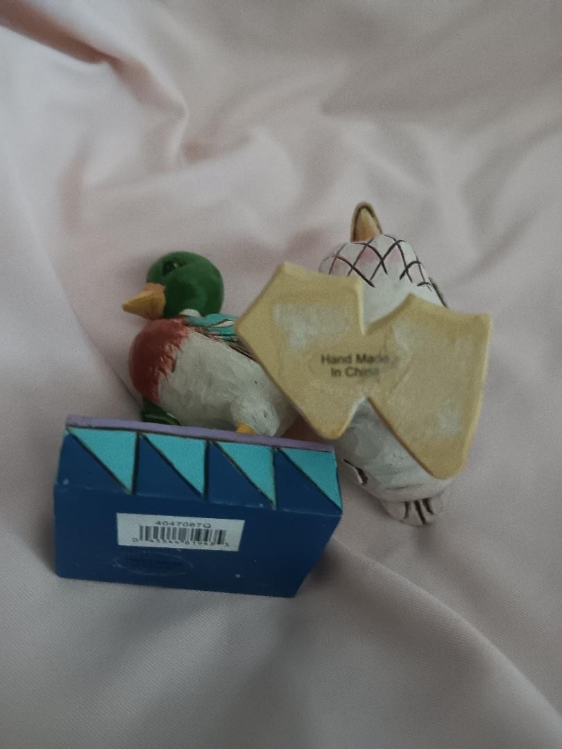 Jim Shore .. 2 pcs DUCKS 3.5″ & 4″ preowned vgc