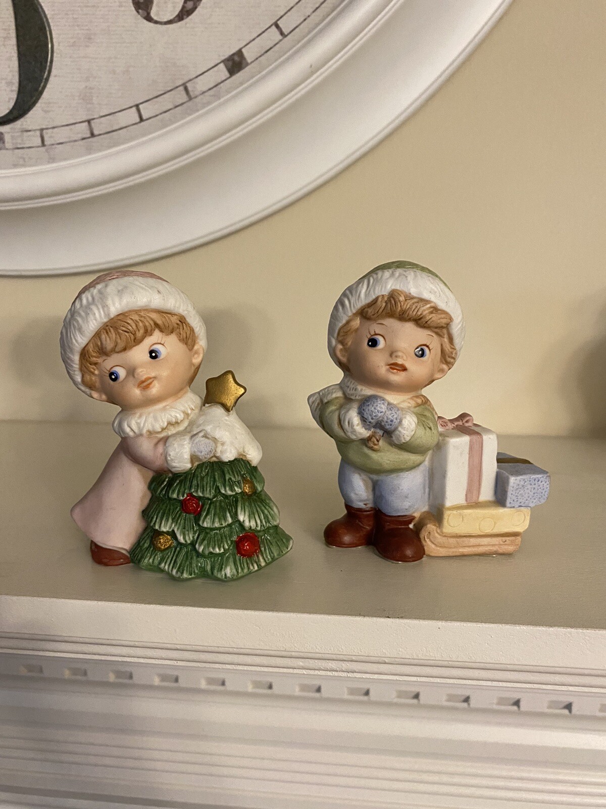 Home Interior #5556 Christmas boy and girl
