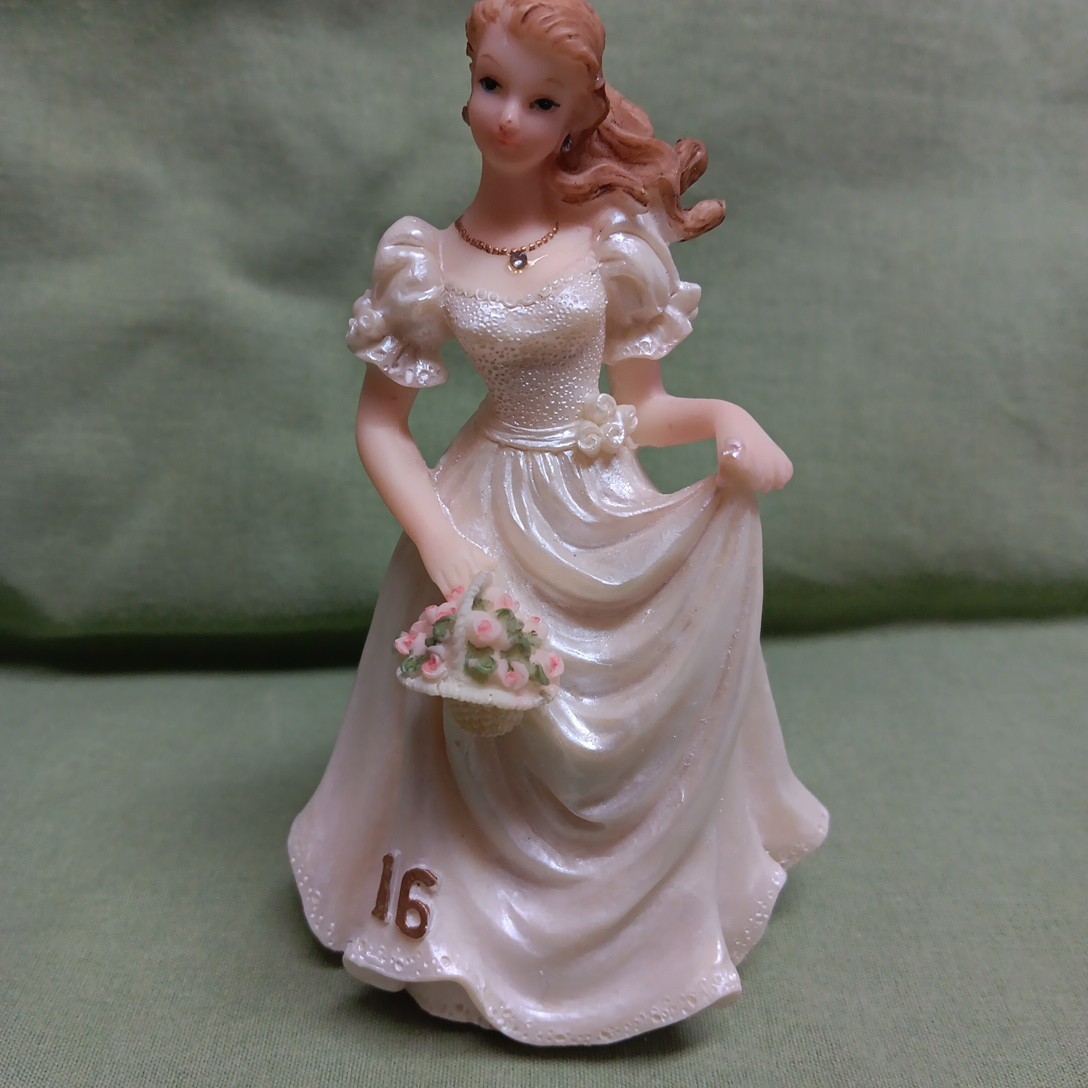 VTG Sweet 16 Birthday Girl Princess Figurine Cake Topper 5 Inch
