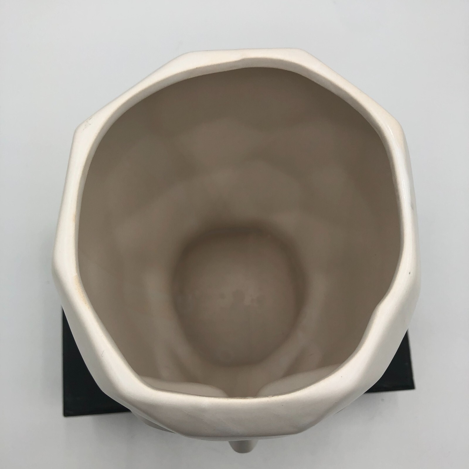 Geometric Ceramic 9 Inch Head Decorative White
