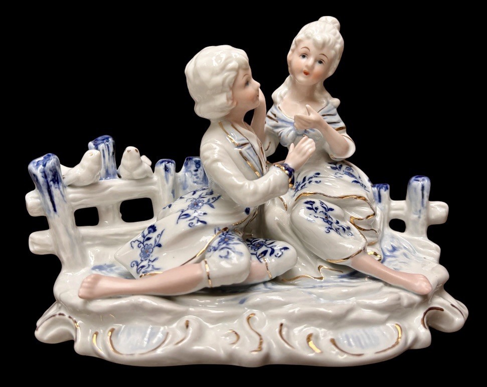 Vtg AGM Porcelain Victorian Courting Couple And Birds Figurine 5.5” Tall