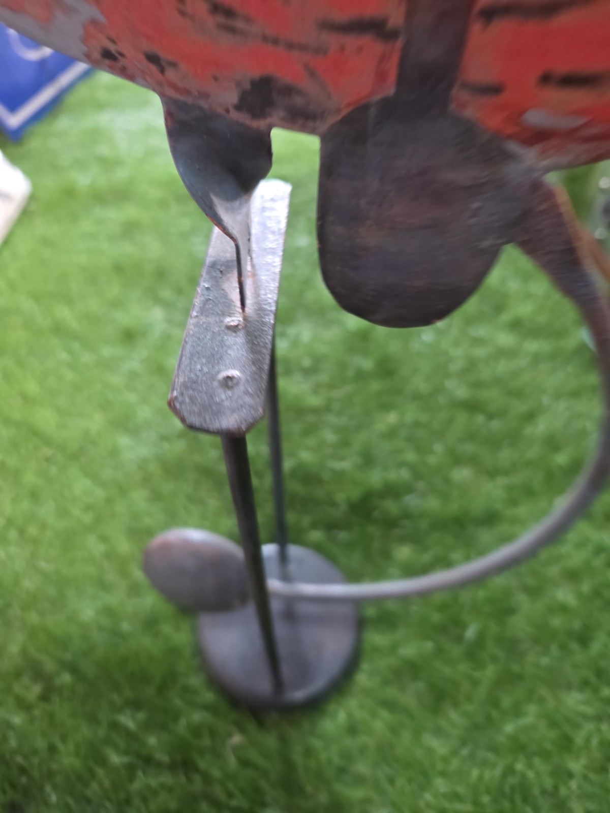 NICE VINTAGE PENDULUM BALANCING SCULPTURE MAN BOAT ROWING 16″ PAINTED METAL