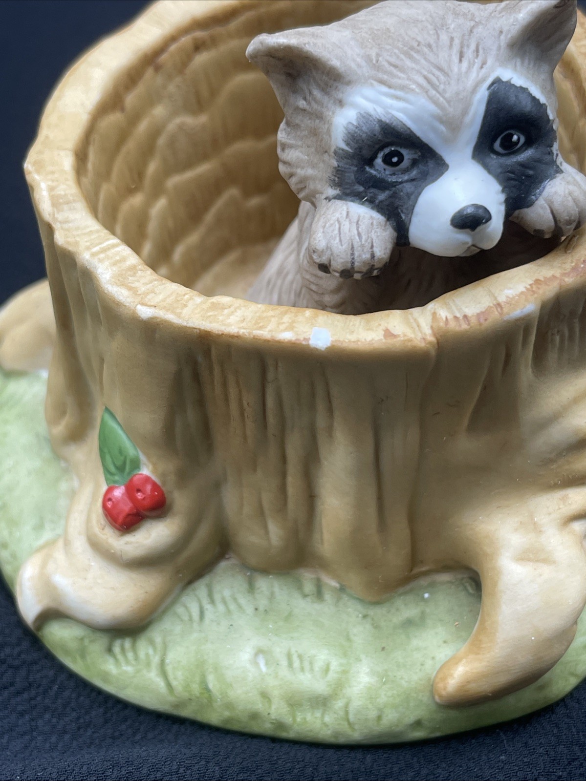 Woodland Surprises RACCOON Franklin Mint Jacqueline B. Smith 1984
