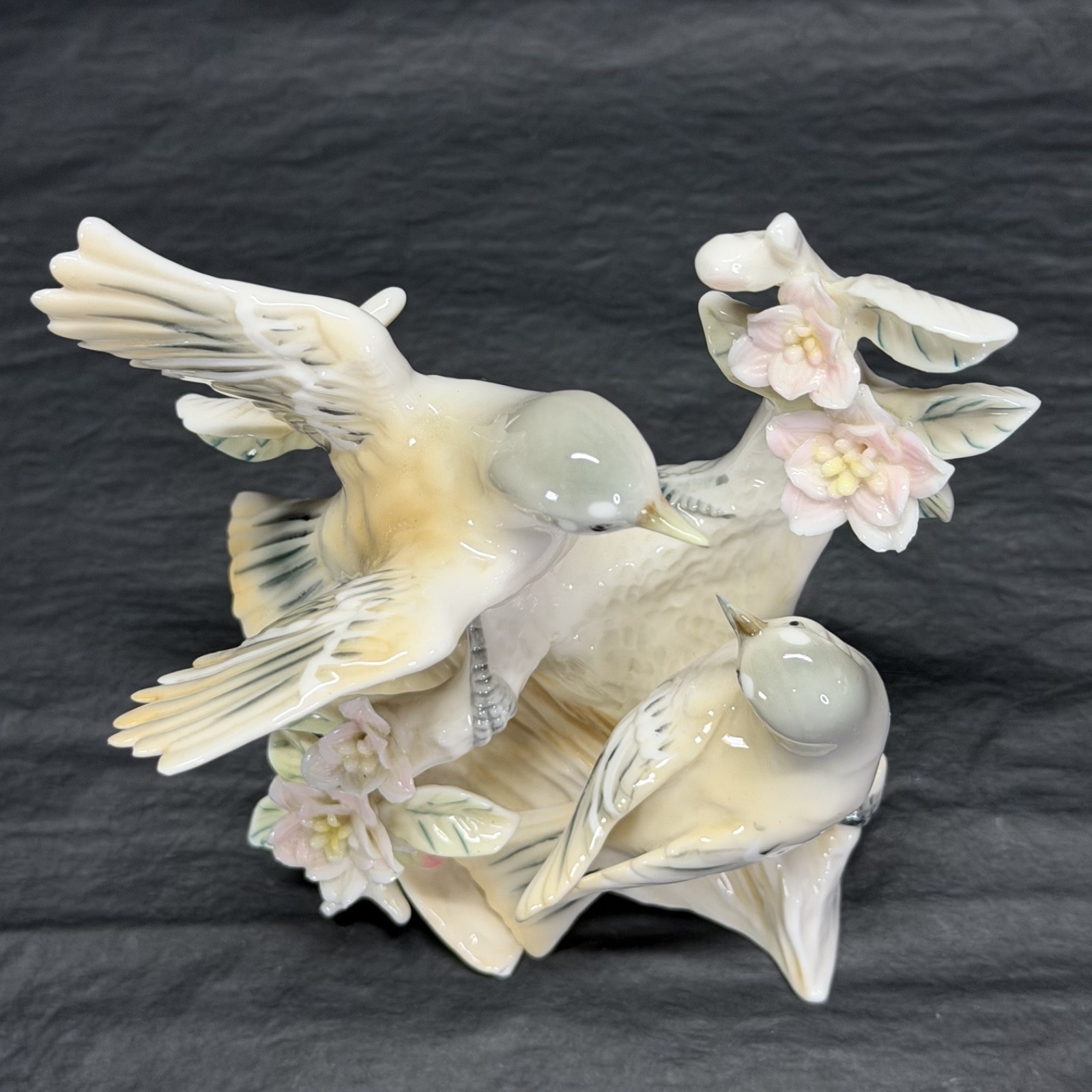 Vintage ARDALT Lenwile Porcelain China Verithin Bird Figurine ROBIN #6189 Japan