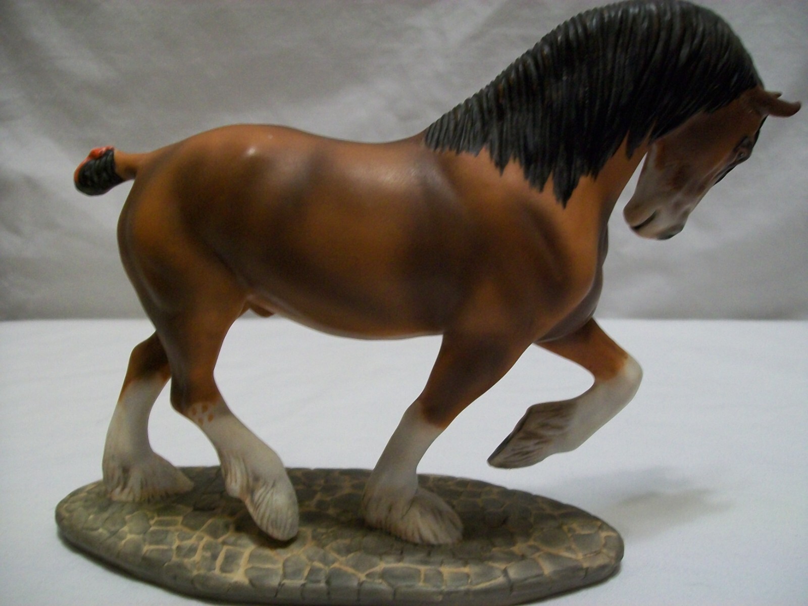 drafthorse CLYDESDALE Figurine equine porcelain ceramic statue BudweiserAnheuser