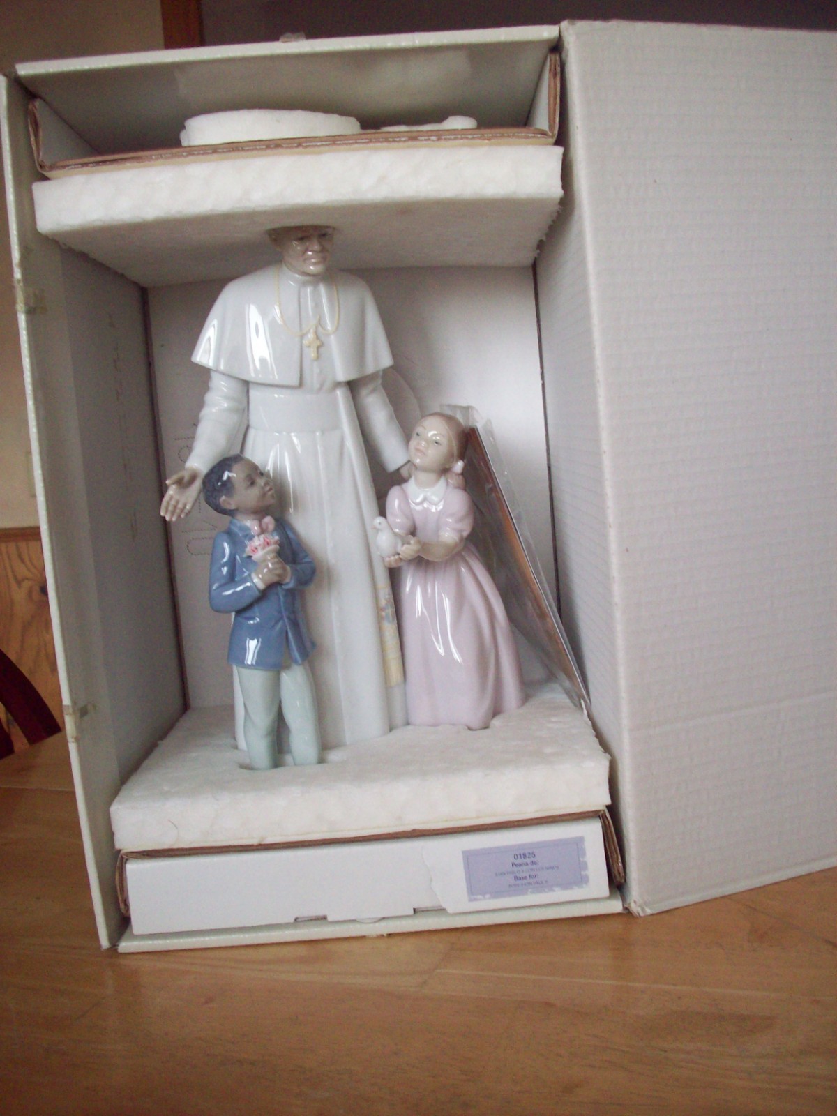 Lladro 1825 Pope John Paul II Signed with Box