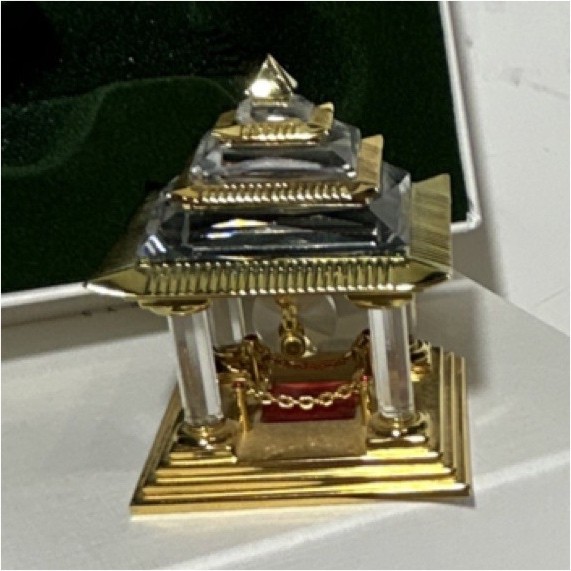 Journeys Crystal Metal Building Figurines Set of 2 Gold Clear Architecture Boxed