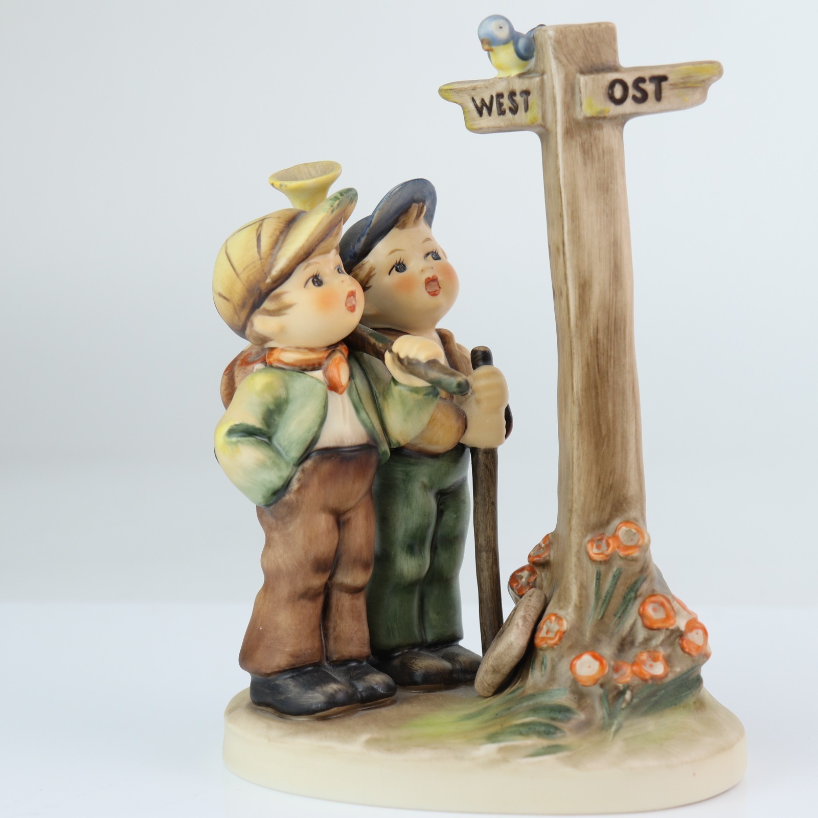 M.I. Hummel “Crossroads” Figurine #331/I – 1990 “Celebration of Freedom” Ltd Ed
