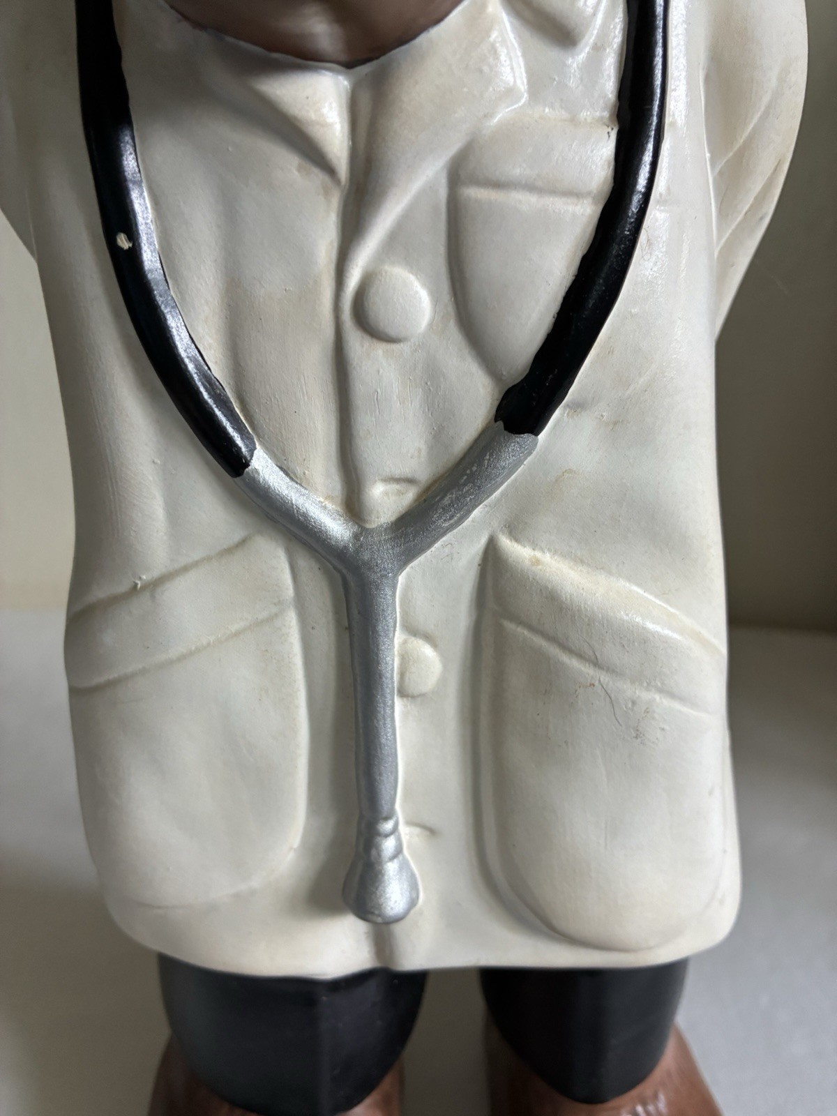 VTG Monkey Doctor Holding Syringe Ceramic Chimpanzee 13″ Statue Vet ER Decor