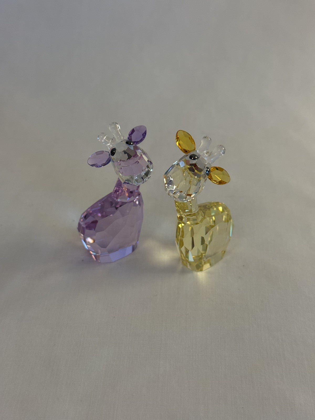 Swarovski Lovlots Chit and Chat Giraffes 5004632 New in box.