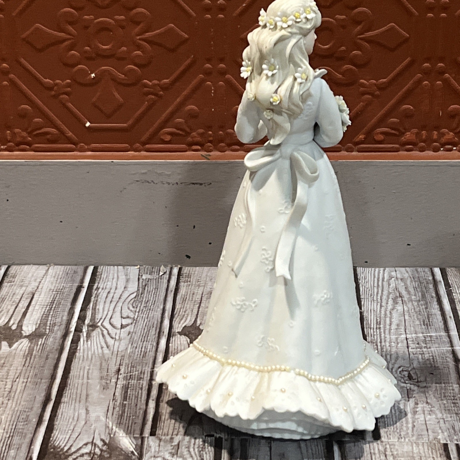 Classic Brides of the Century Heather 1970’s Porcelain Figurine 10” Wedding