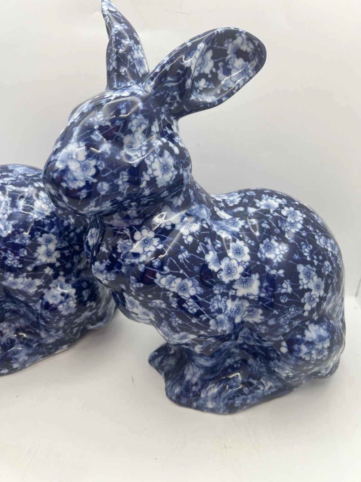Pair Blue White Floral Ceramic Bunny Rabbits Chinoiserie Decor 12” Rare, NICE