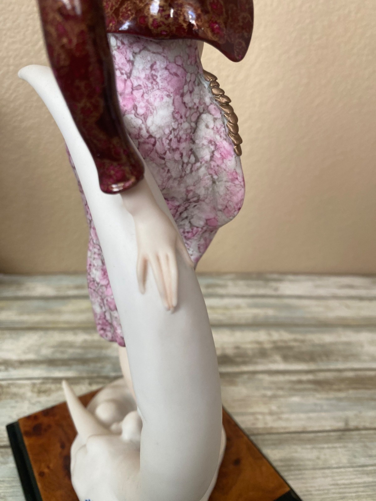199s Giuseppe Armani Ltd Ed Lady Clown w/Puppet Capodimonte Figure 743C – No Box
